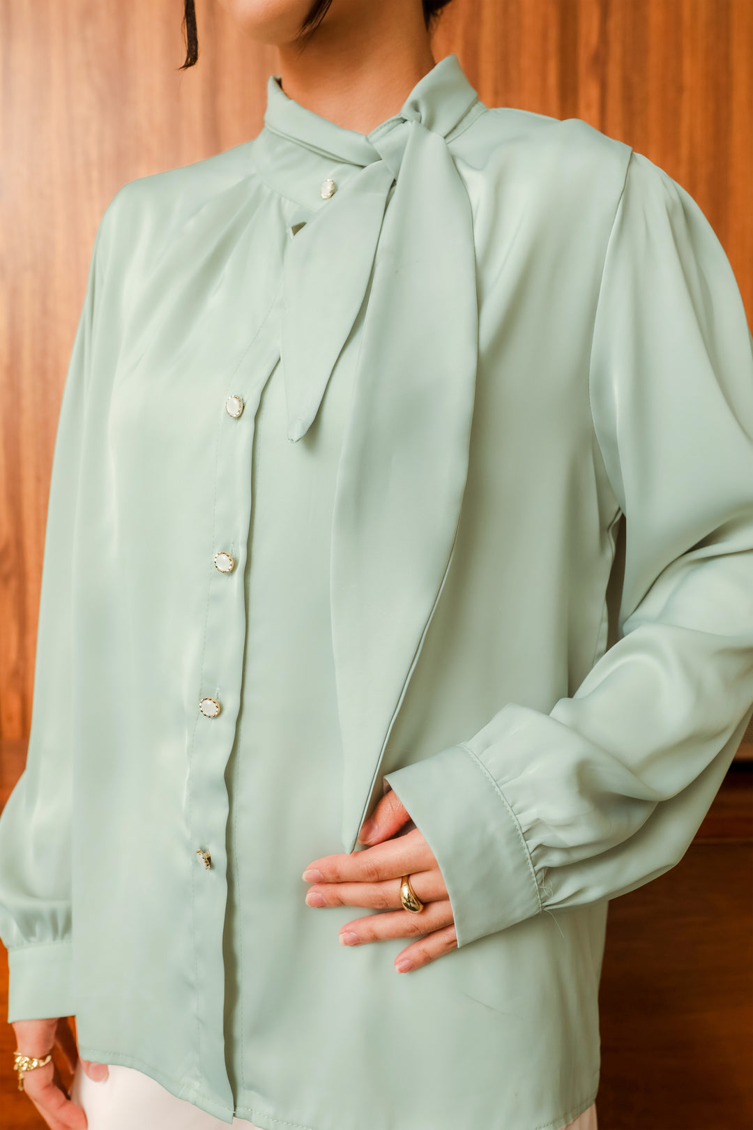 Ambery Kemeja Wanita - A Letter To My Younger Self