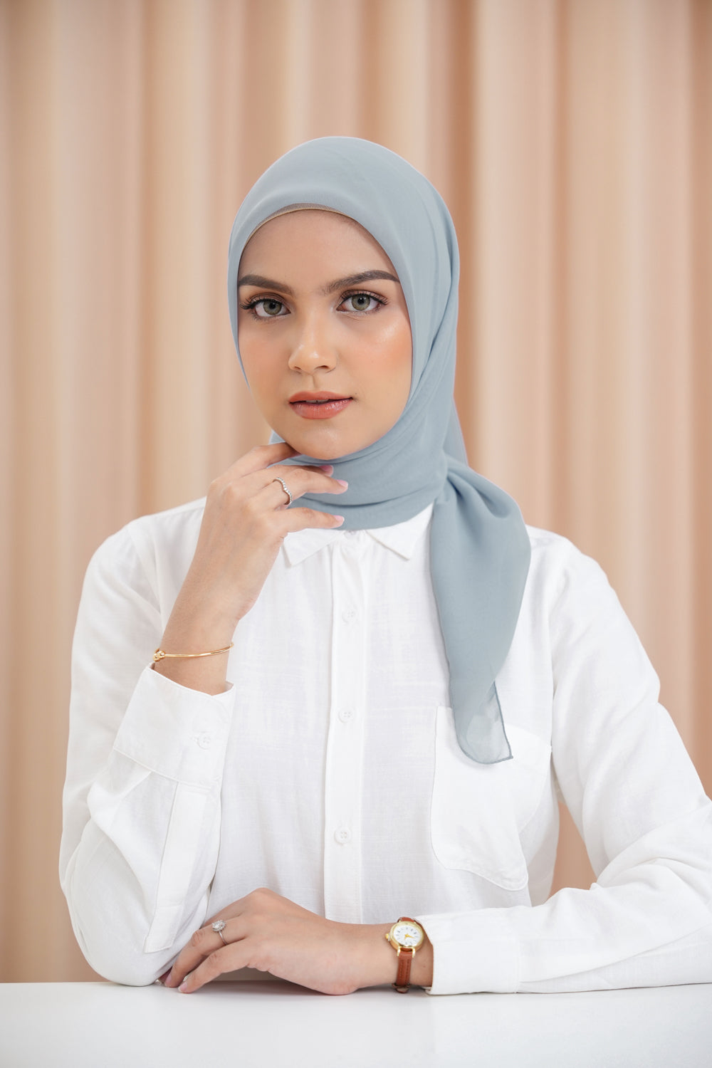 BIA by Zaskia Mecca - Cleora Kerudung Segi Empat Paris Premium