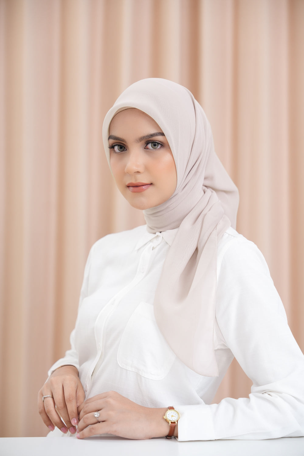 BIA by Zaskia Mecca - Cleora Kerudung Segi Empat Paris Premium