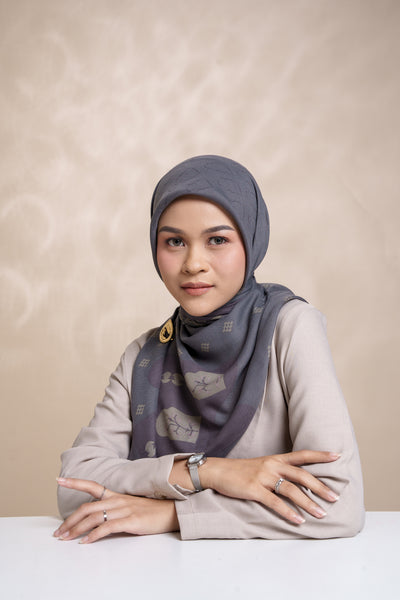 [Anniversary Sale] BIA by Zaskia Mecca - Cordoba Smoke Scarf Kerudung Segi Empat