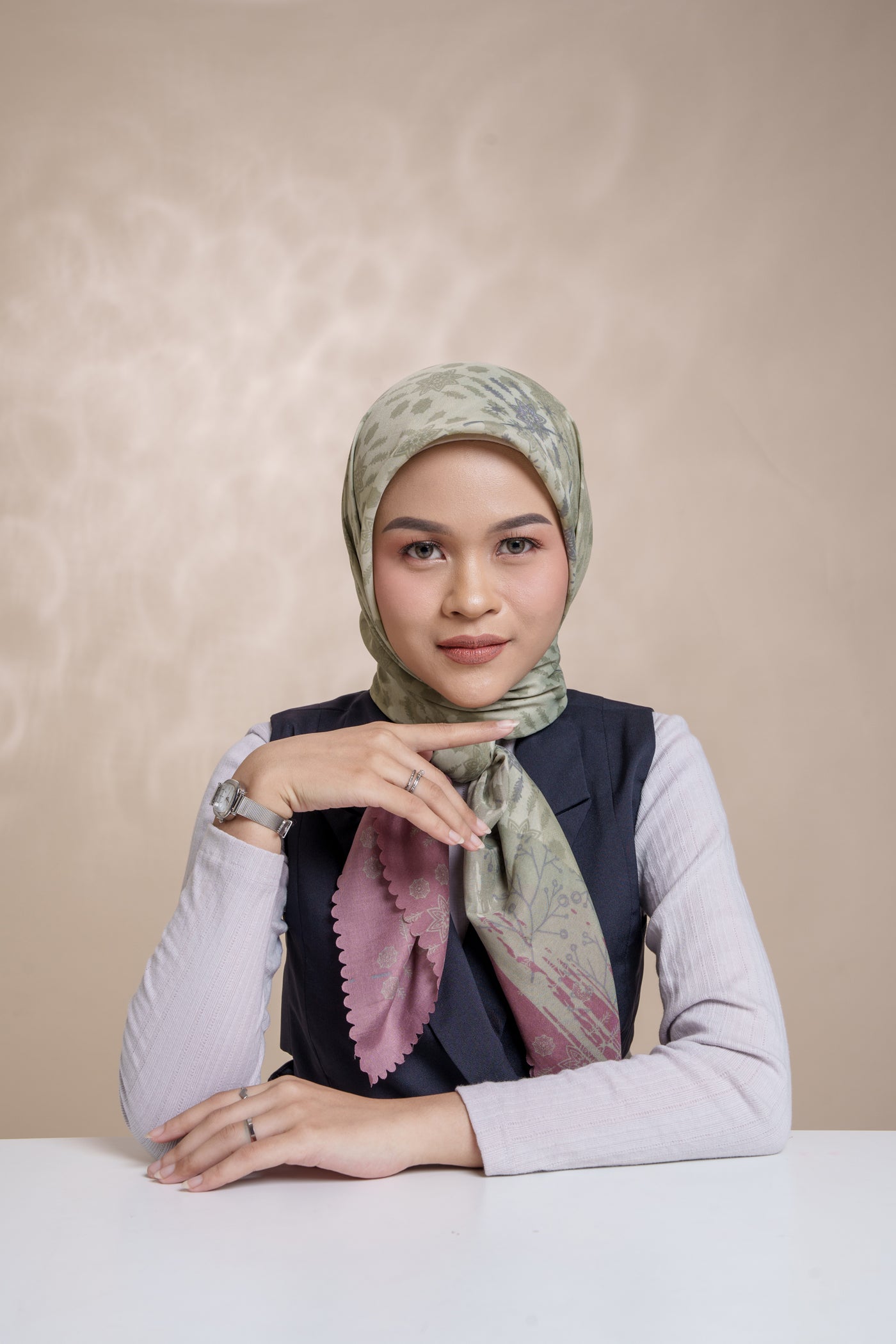 [Year End Sale] BIA by Zaskia Mecca - Denmark Sand Scarf Kerudung Segi Empat