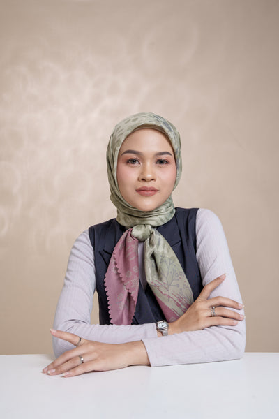 [Year End Sale] BIA by Zaskia Mecca - Denmark Sand Scarf Kerudung Segi Empat