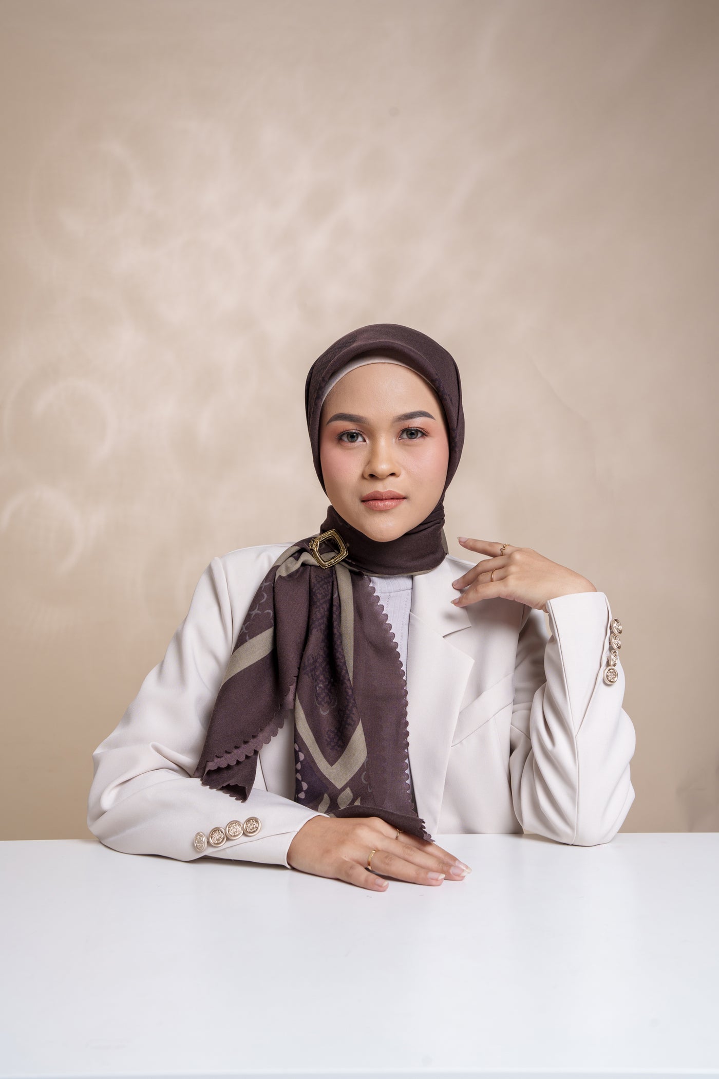 [Anniversary Sale] BIA by Zaskia Mecca - Edna Burgundy Scarf Kerudung Segi Empat - Hagia Sophia Edition