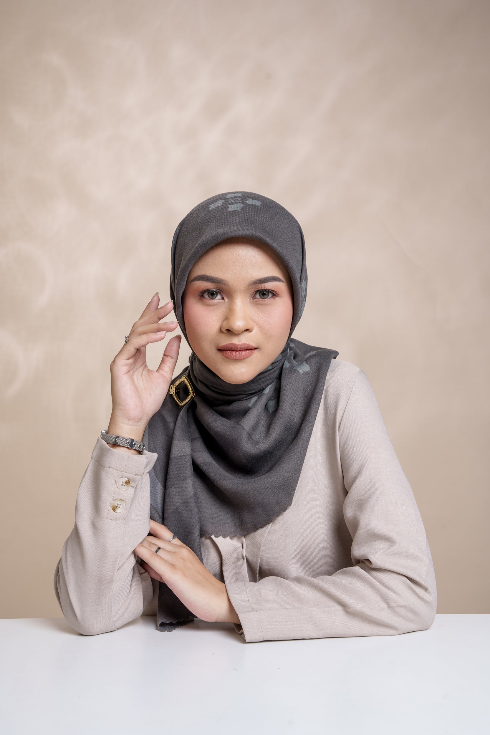 BIA by Zaskia Mecca - Elsa Scarf Kerudung Segi Empat - Edisi Kazan Rusia