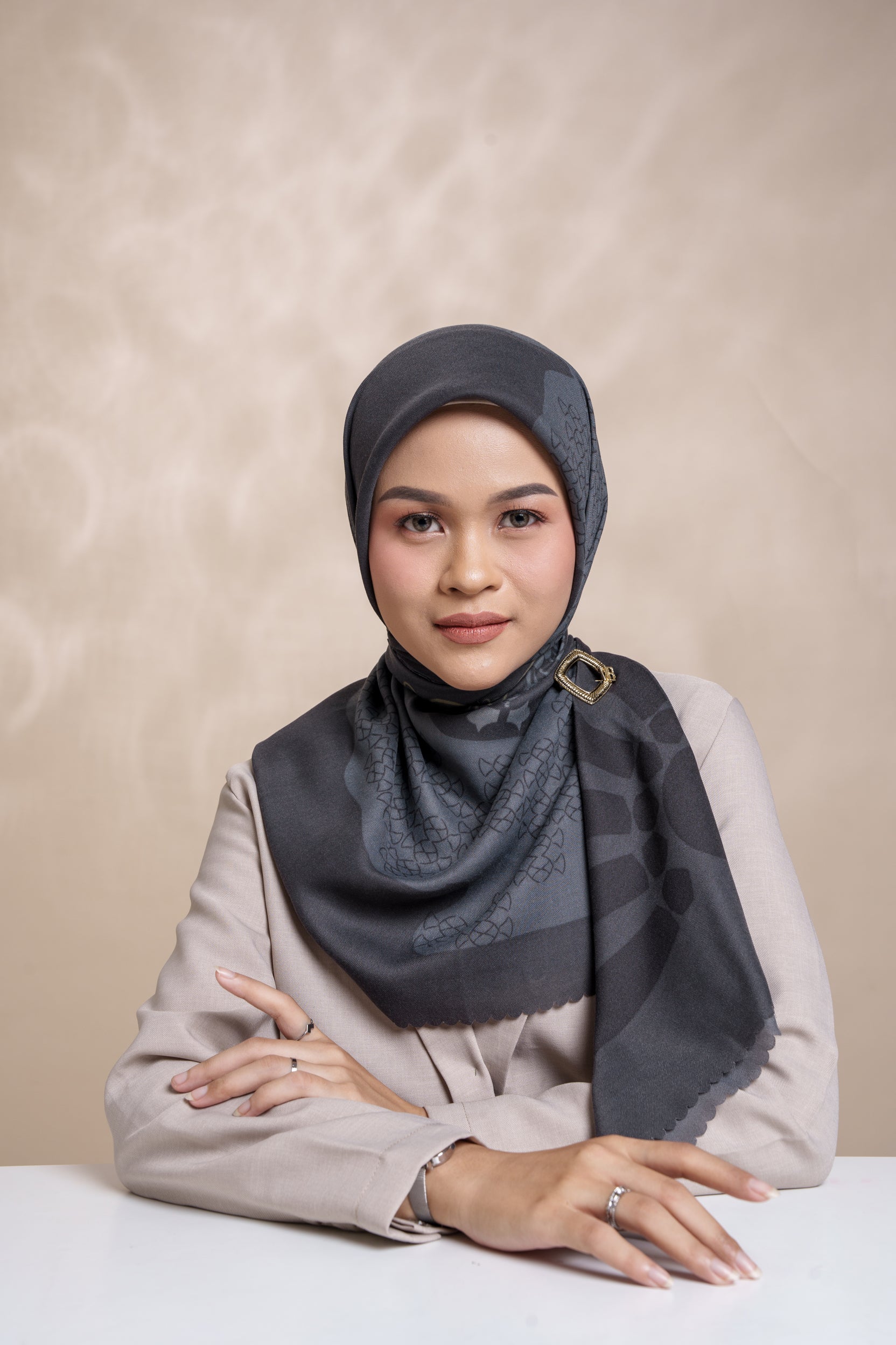 BIA by Zaskia Mecca - Elsa Scarf Kerudung Segi Empat - Edisi Kazan Rusia