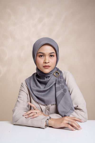 [Anniversary Sale] BIA by Zaskia Mecca - Elsa Lilac Scarf Kerudung Segi Empat - Edisi Kazan Rusia