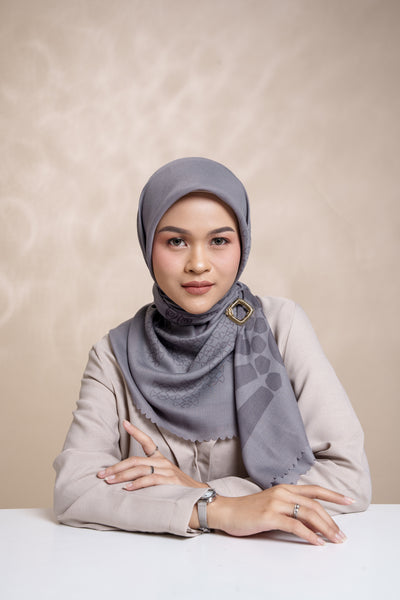 [Anniversary Sale] BIA by Zaskia Mecca - Elsa Lilac Scarf Kerudung Segi Empat - Edisi Kazan Rusia