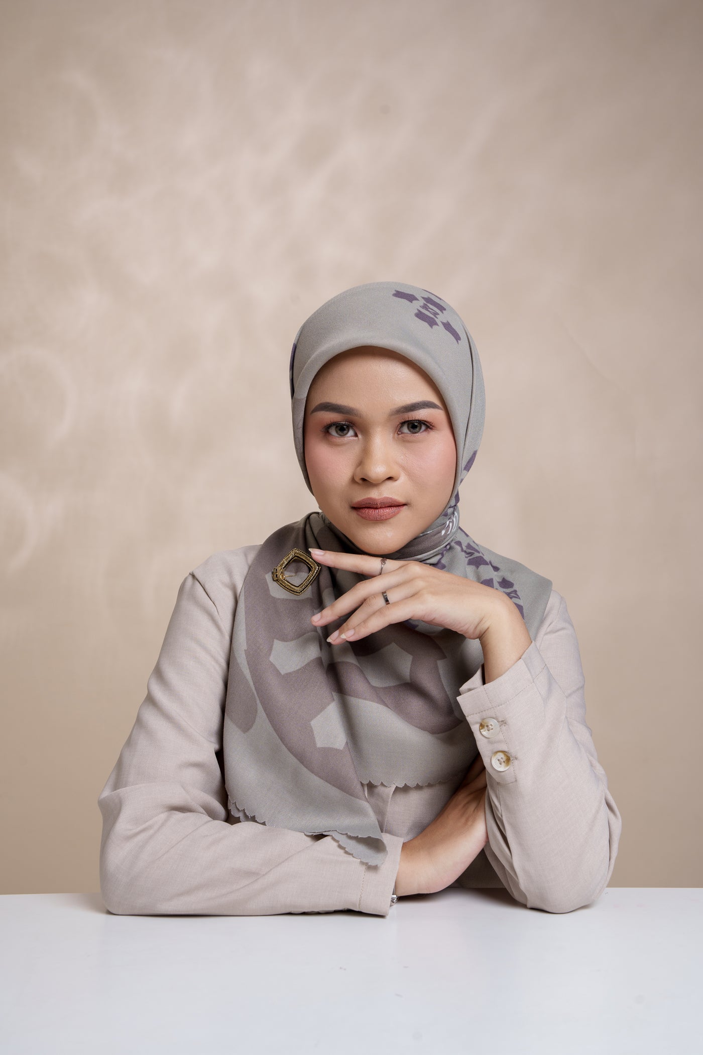 [Year End Sale] BIA by Zaskia Mecca - Elsa Taupe Scarf Kerudung Segi Empat - Edisi Kazan Rusia