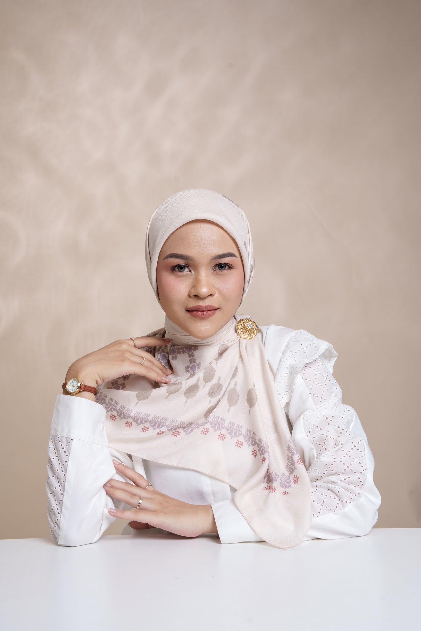 BIA by Zaskia Mecca - Elva Scarf Kerudung Segi Empat - Edisi Yunani