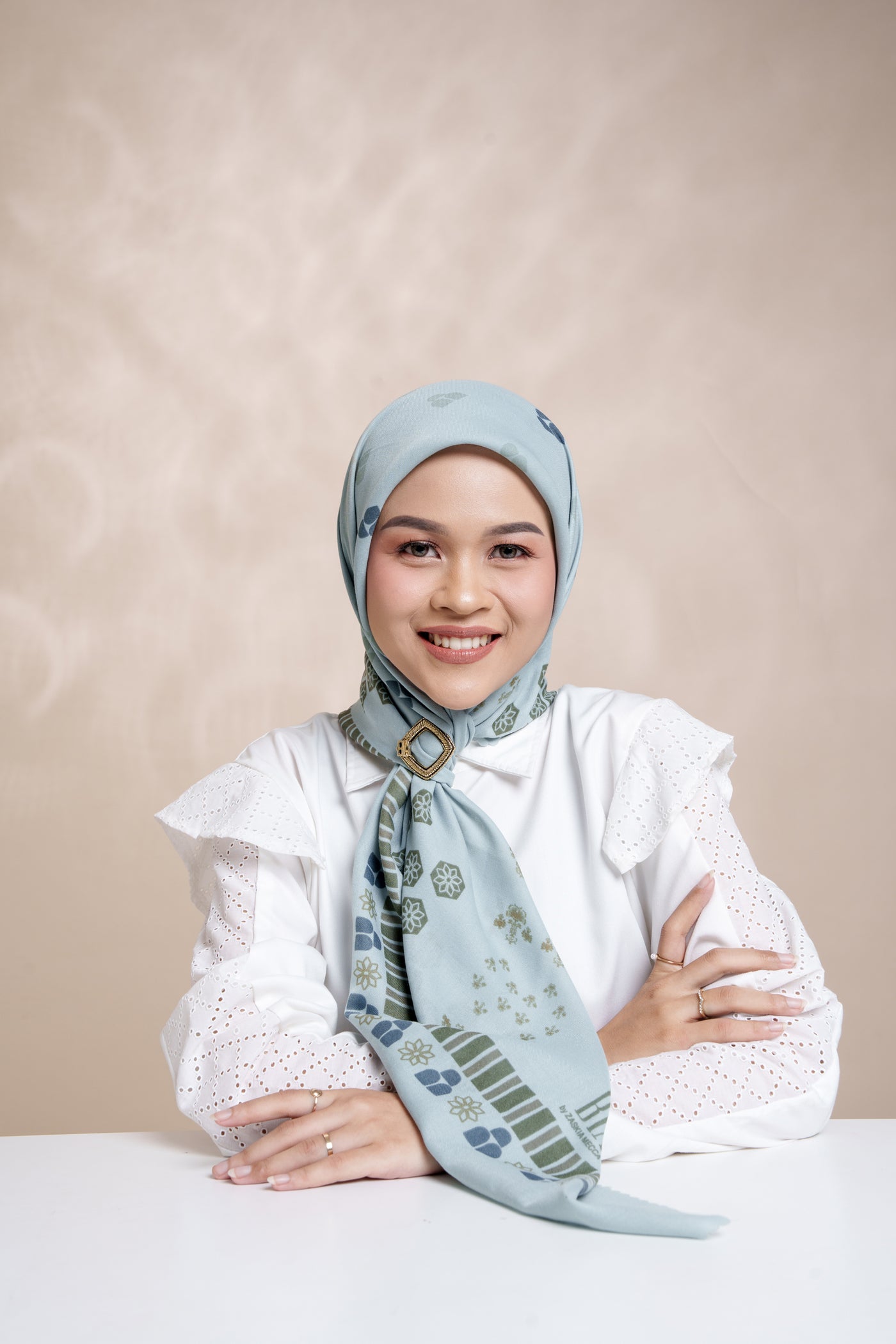 [Anniversary Sale] BIA x Revalina S Temat - Elva Turquoise Scarf Kerudung Segi Empat - Edisi Yunani