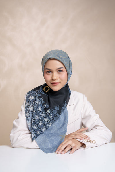 [Year End Sale] BIA x Cut Meyriska - Istanbul Naval Scarf Kerudung Segi Empat