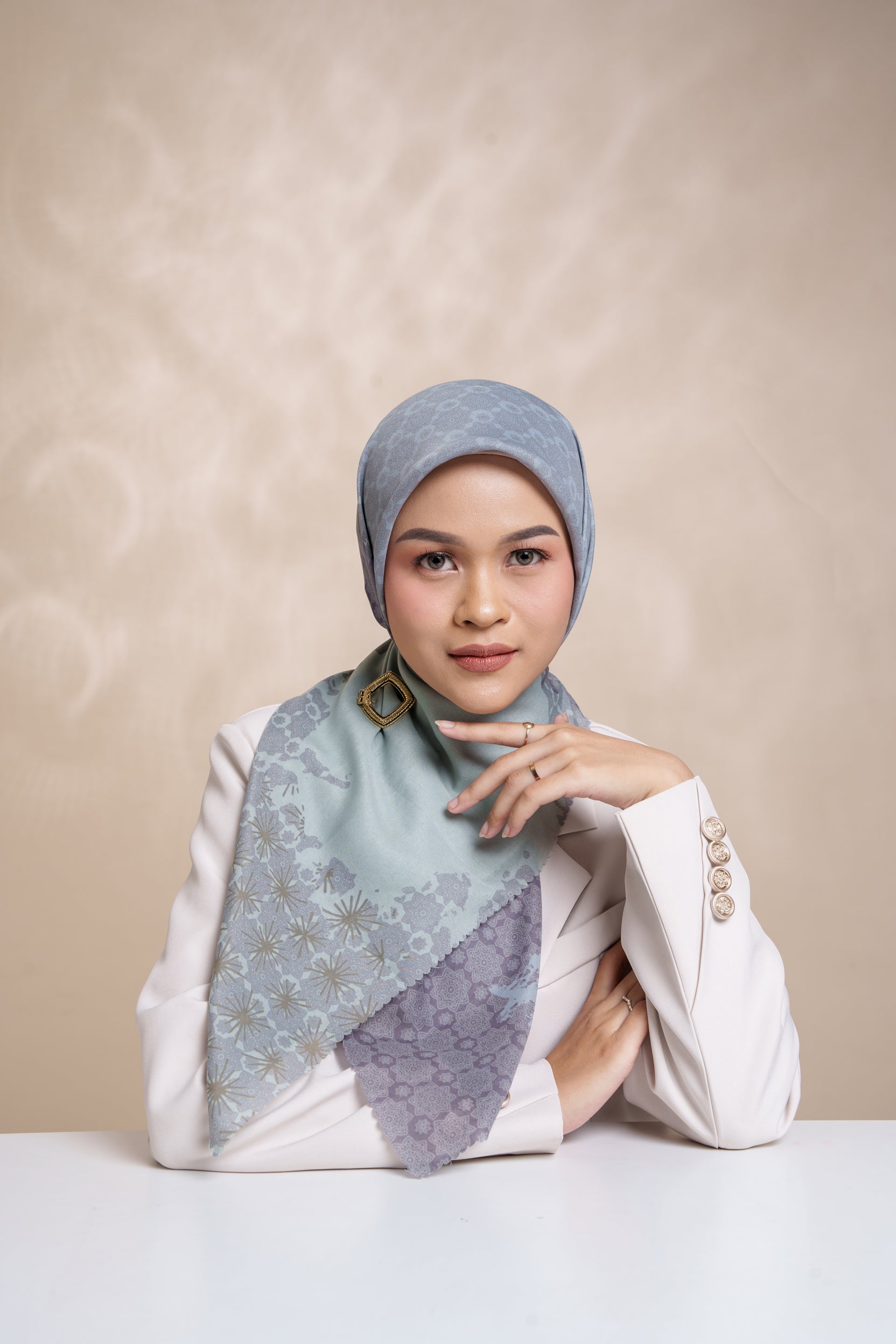 BIA x Cut Meyriska - Istanbul Scarf Kerudung Segi Empat