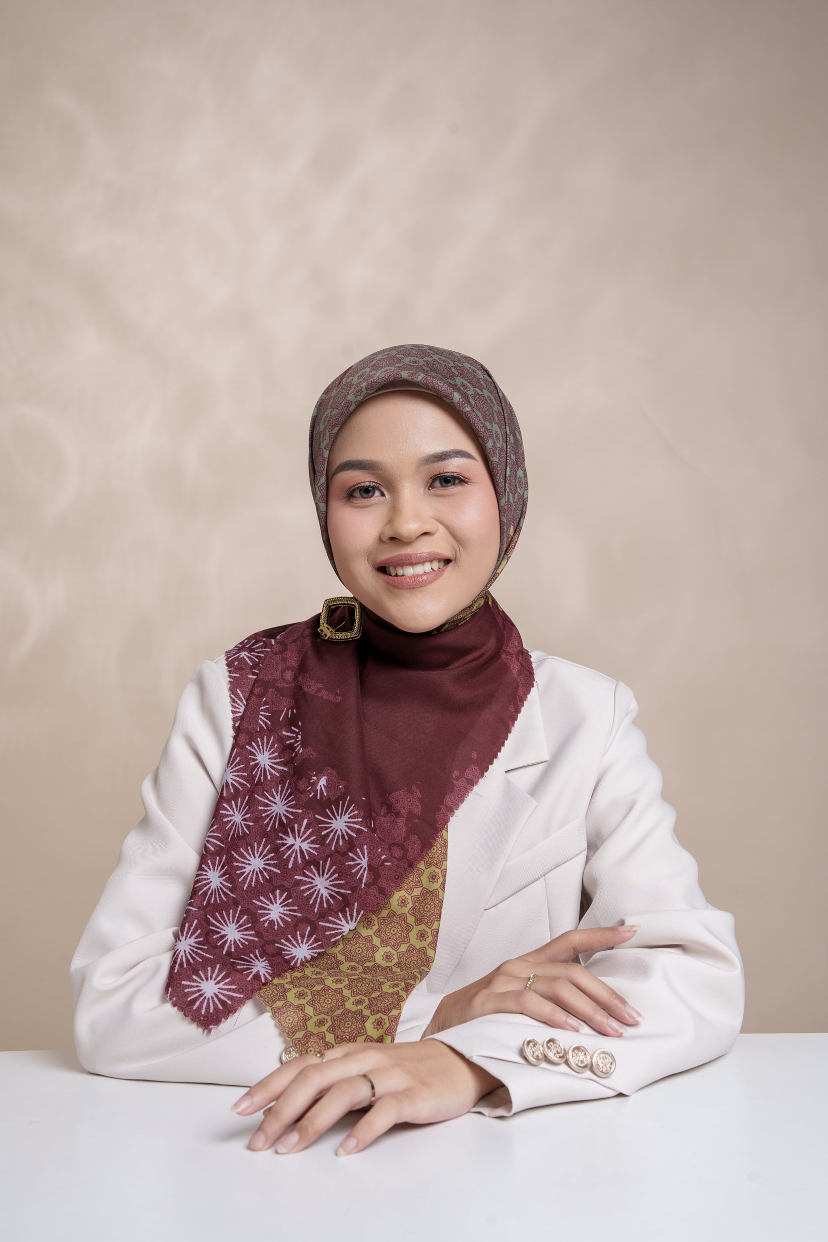 BIA x Cut Meyriska - Istanbul Scarf Kerudung Segi Empat