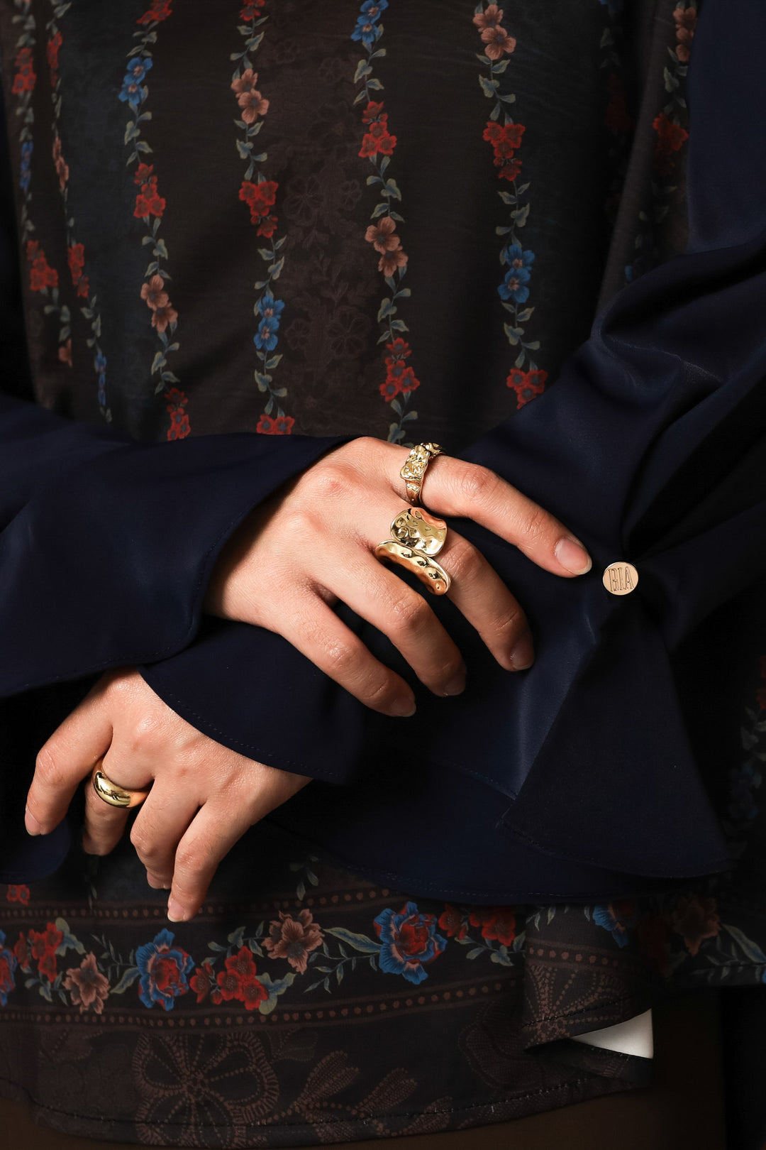 Nala Blouse - Raya Collection - Noir Floral Edition