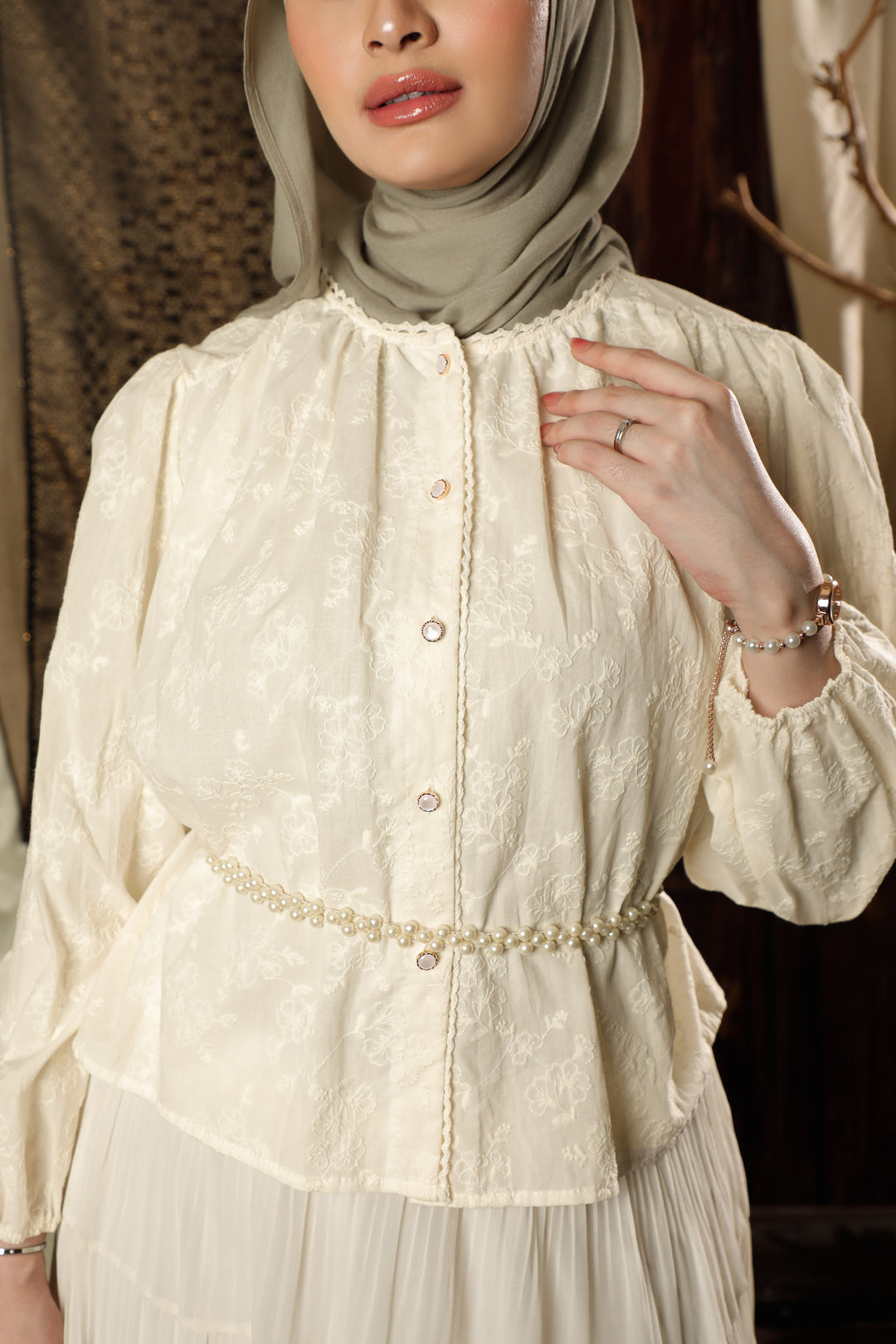 Sitara Kemeja Wanita - Islamic Journey In Africa - Swahili Edition