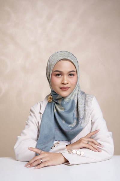 [Year End Sale] BIA by Zaskia Mecca - Spanyol French Gray Scarf Kerudung Segi Empat