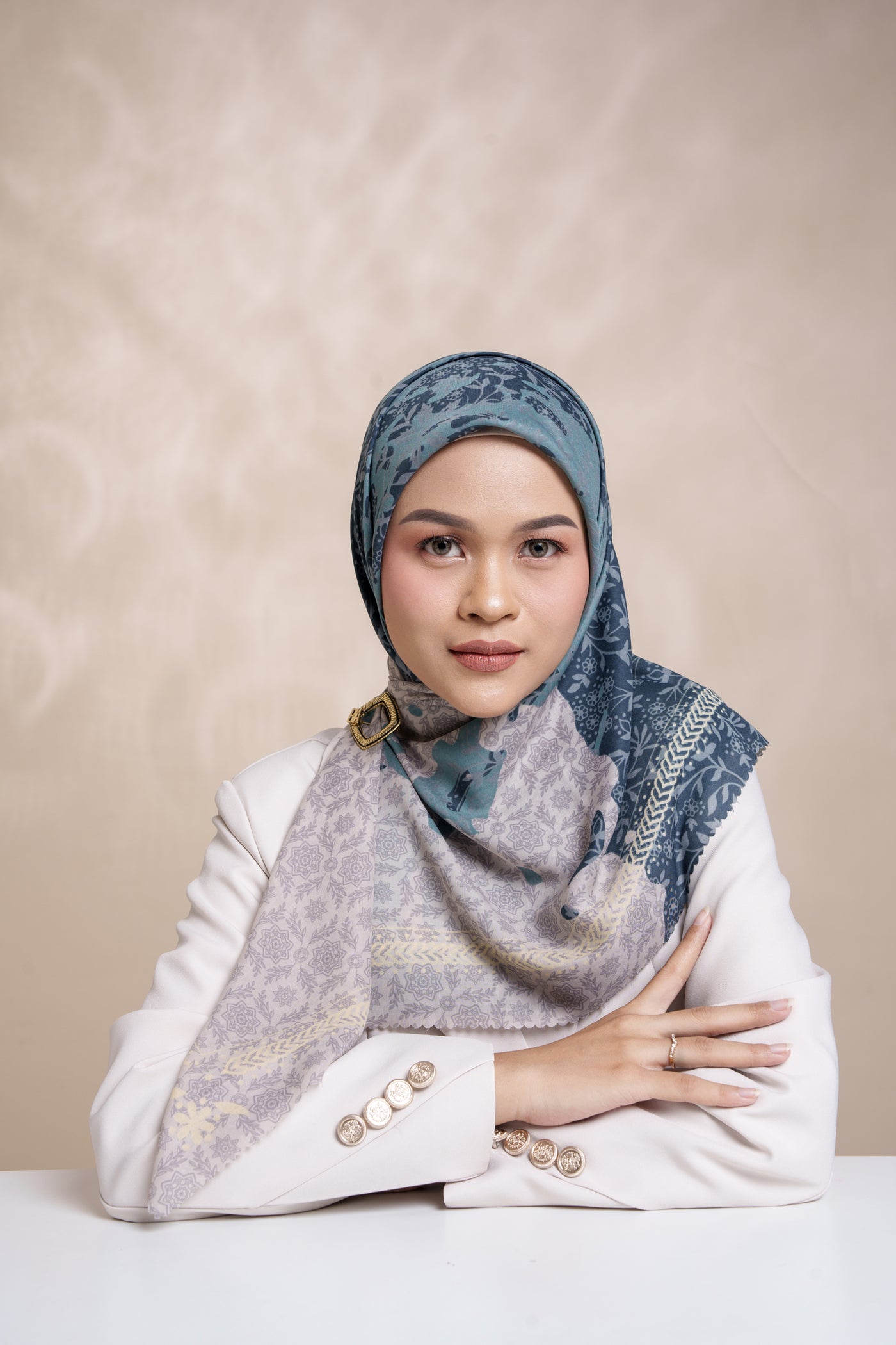 [Anniversary Sale] BIA by Zaskia Mecca - Spanyol Hale Navy Scarf Kerudung Segi Empat