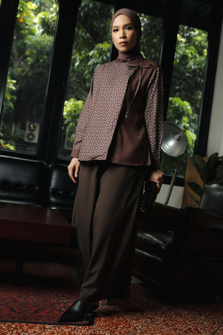 BIA by Zaskia Mecca - Ursya Kemeja Wanita - Monogram - Urban Ease