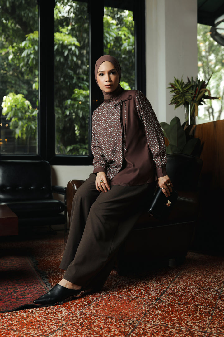BIA by Zaskia Mecca - Ursya Kemeja Wanita - Monogram - Urban Ease