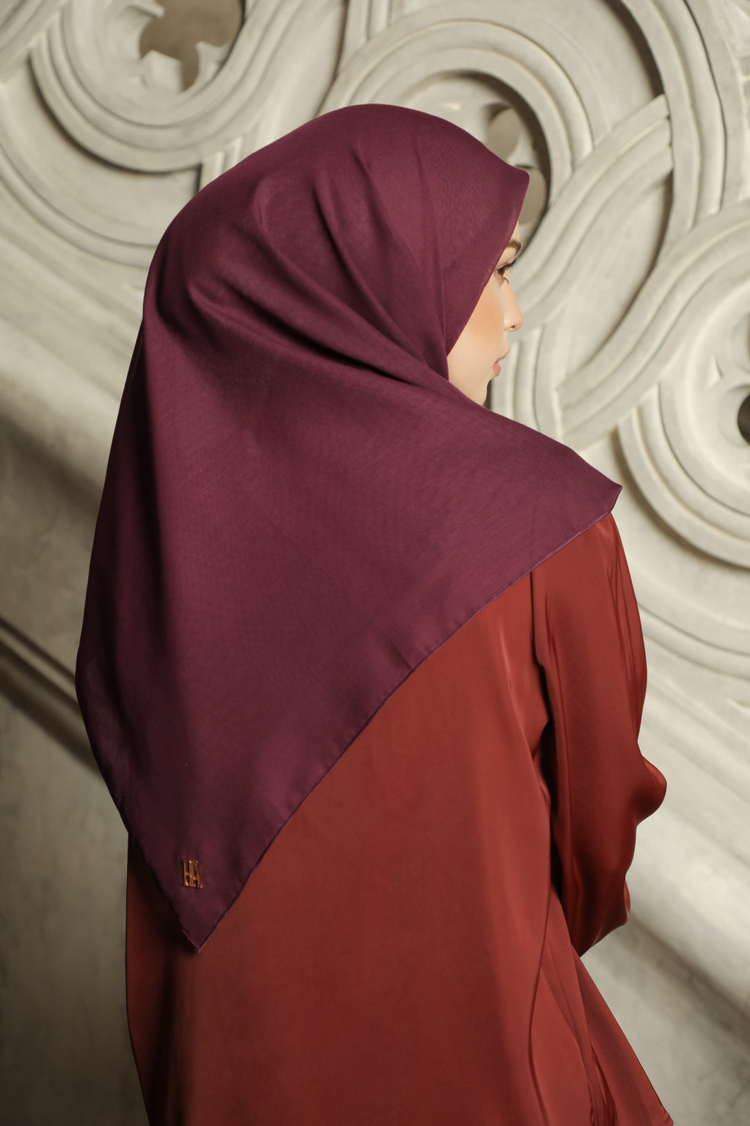 Minor Defect - Blaire Hijab Polos - Hijab Segi Empat Paris Japan Premium Breathable
