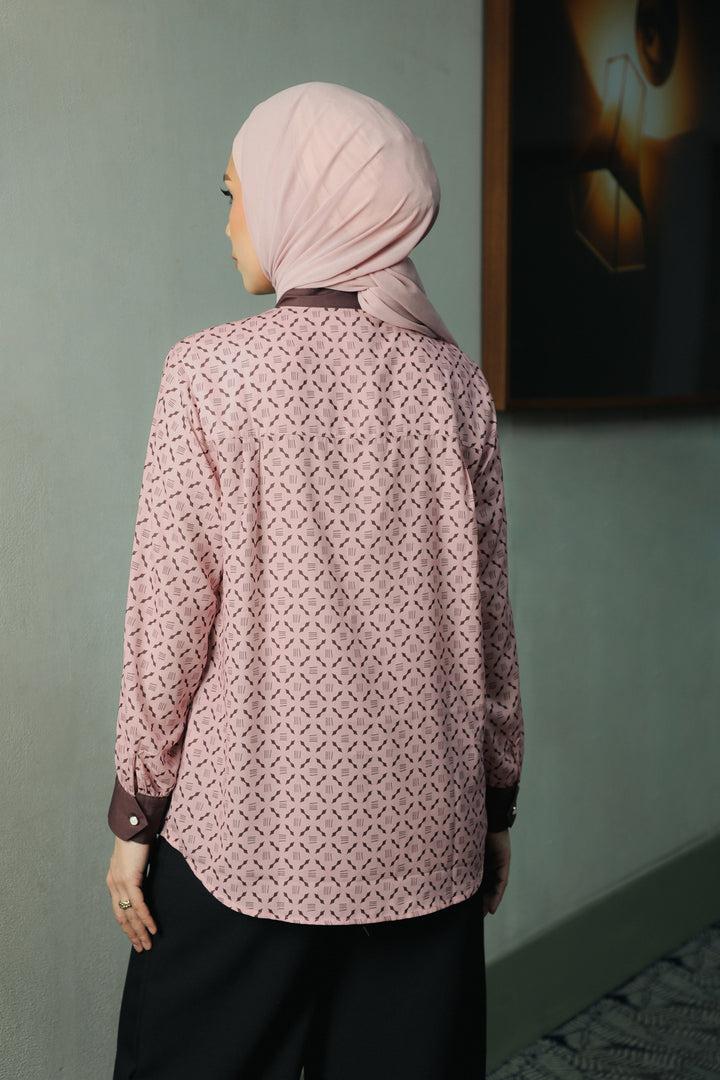 Minor Defect - Briony Kemeja Wanita - Monogram - Coastal Breeze
