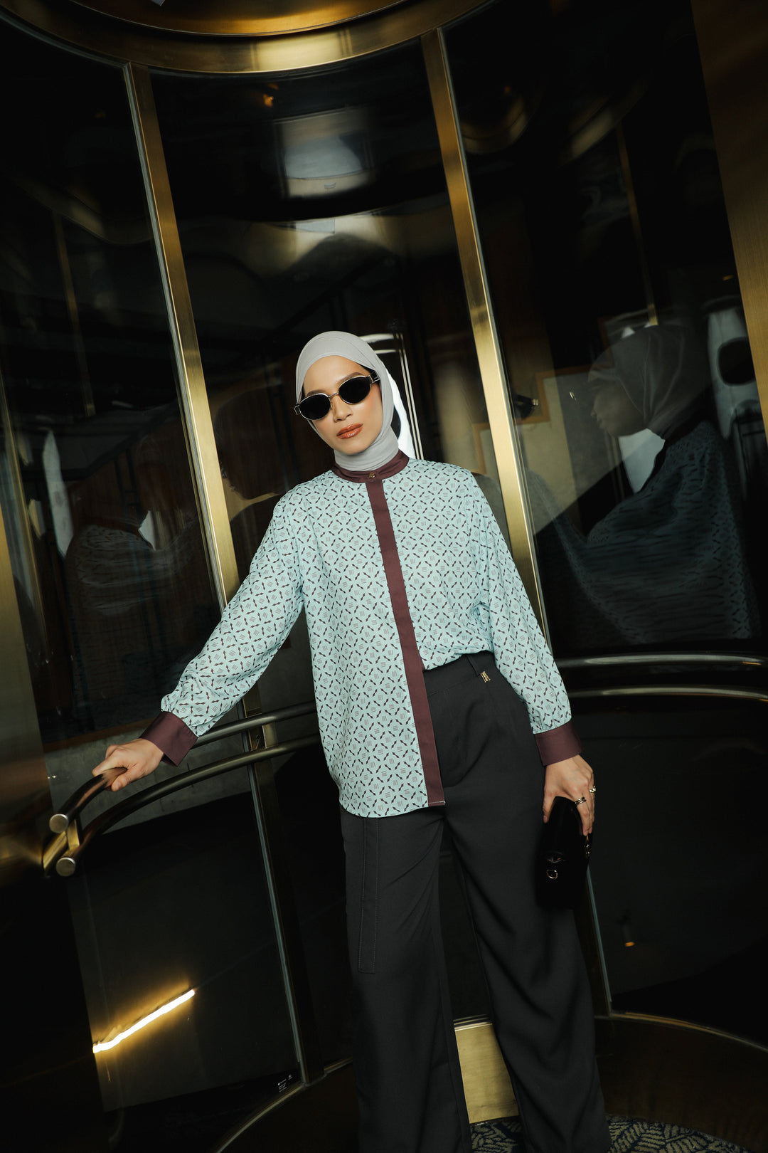 Minor Defect - Briony Kemeja Wanita - Monogram - Coastal Breeze