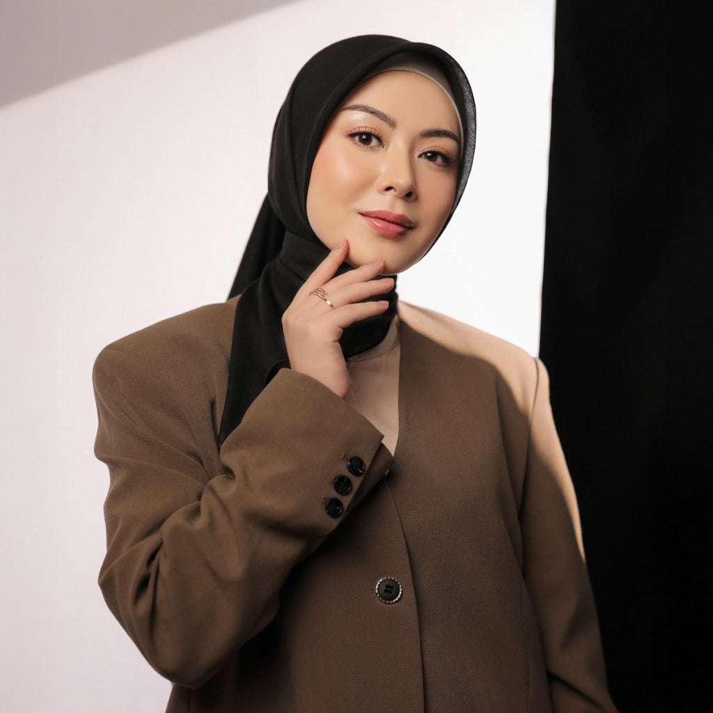 BIA by Zaskia Mecca - Prisia Hijab Polos - Kerudung Segi Empat Paris Japan Premium