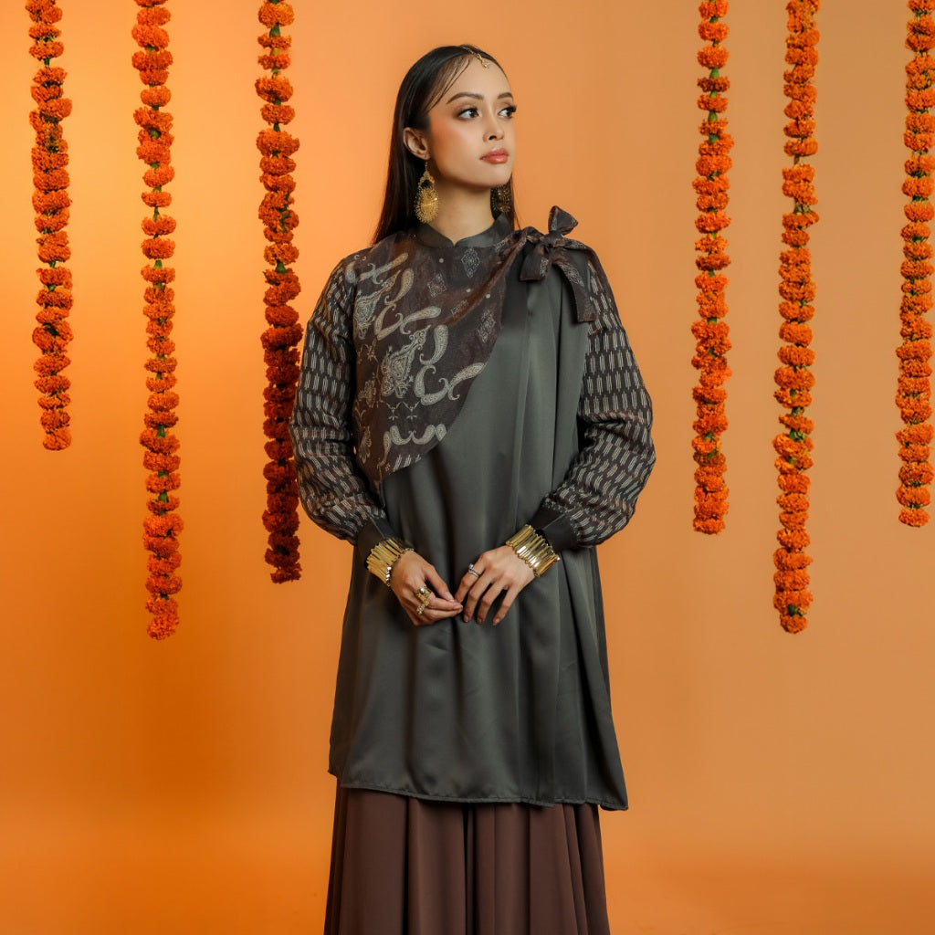 BIA by Zaskia Mecca - Mahvi Tunic - Silk Road Expedition - Mughal Edition