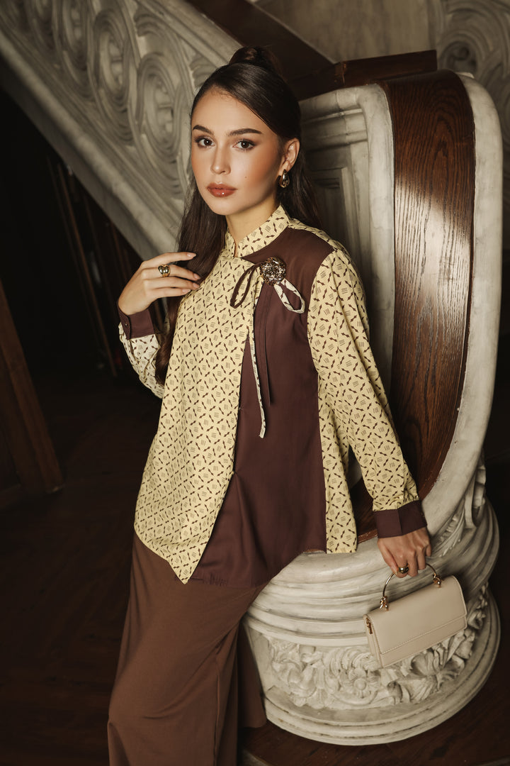 Ursya Kemeja Wanita - Monogram - Urban Ease